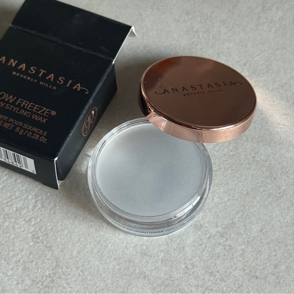 Anastasia Beverly Hills Brow Freeze Brow Styling Wax Full Size - Picture 2 of 3